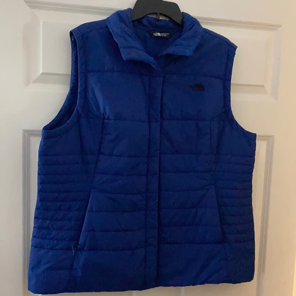 Button closure royal blue north face vest